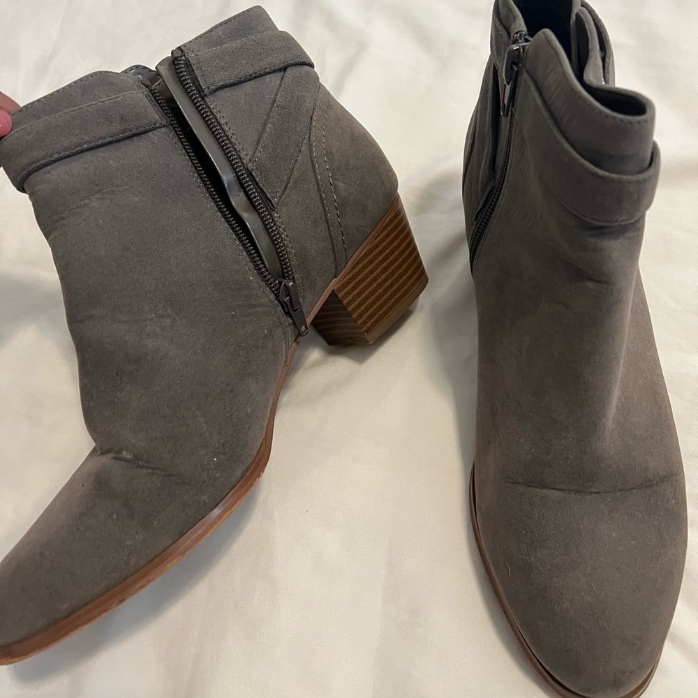 Giani Bernini Dorii Memory Foam Ankle Bootie Mushroom Suede